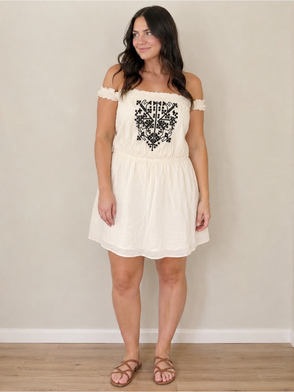 American Eagle White OffShoulder Short Dress Sz 18
